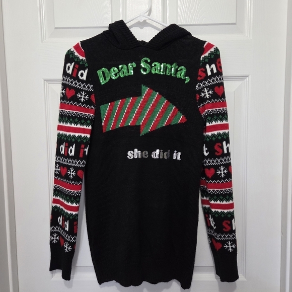 No Boundaries Tops - NO BOUNDARIES “Santa She Did It” Christmas Sweater Medium